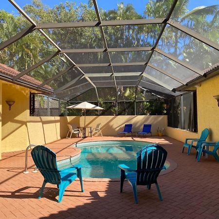 ホテル Paradise Found - Private Oasis With Heated Pool On マルコ・アイランド エクステリア 写真